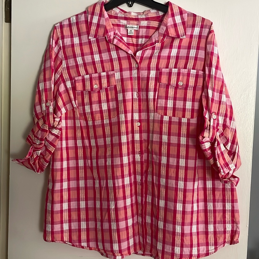 Croft and Barrow 3x pink plaid shirt with adjustable sleeve length.